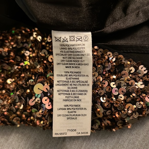 French Connection Gold/Black Sequin Dress - Perfect for the Holidays! US Size 2. - Picture 6 of 6
